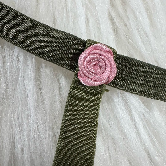 VS • Dream Angels Adjustable V-String Lace Thong Panty in Green - Picture 3 of 9